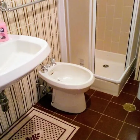 Giomein Sporting Red House * Брей-Червінія