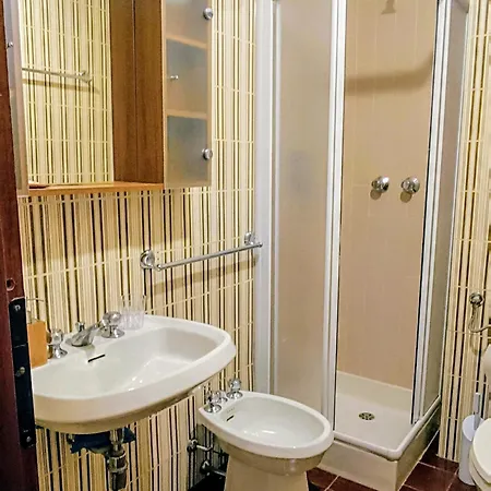 Giomein Sporting Red House Апартаменти