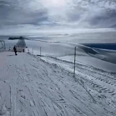 Giomein Sporting Red House Apartman